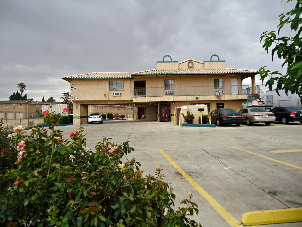 Economy Inn 维克多维尔 外观 照片